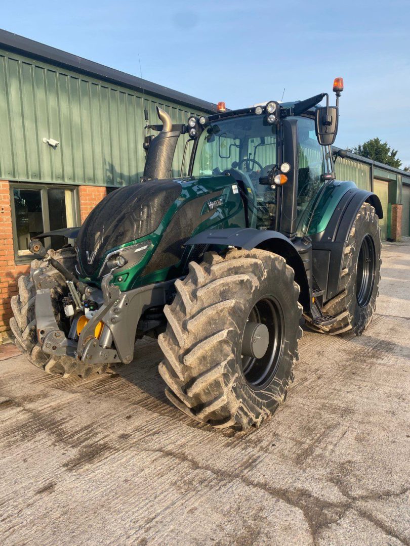 Valtra T214 Versu