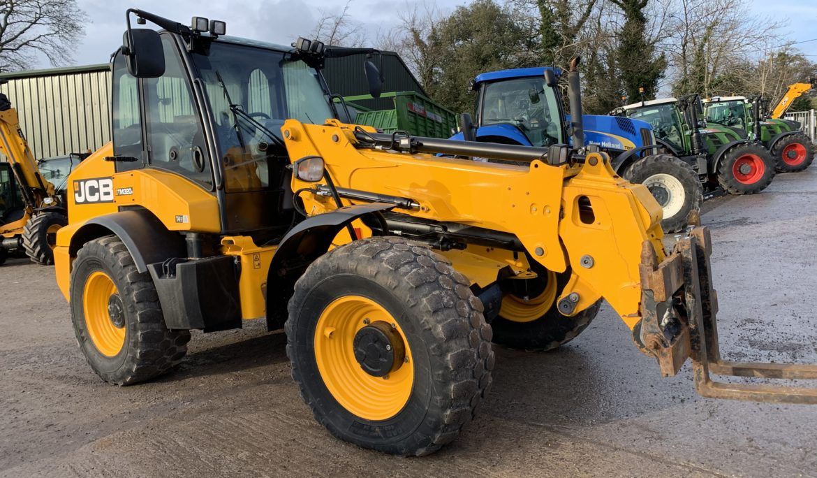 JCB TM320S (VX67 CNZ)