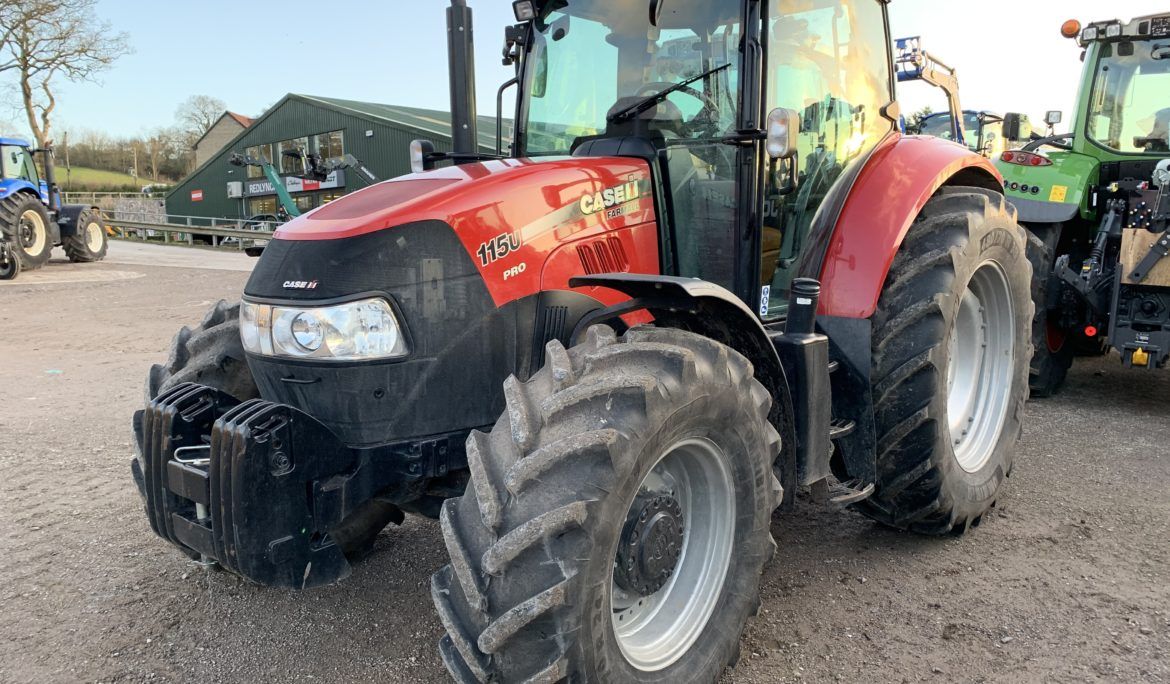 Case 115U Pro Farmall (WX66 FKH)