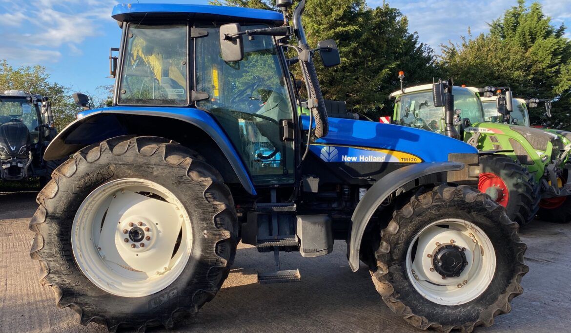 New Holland T6080 (WX07 0DW )