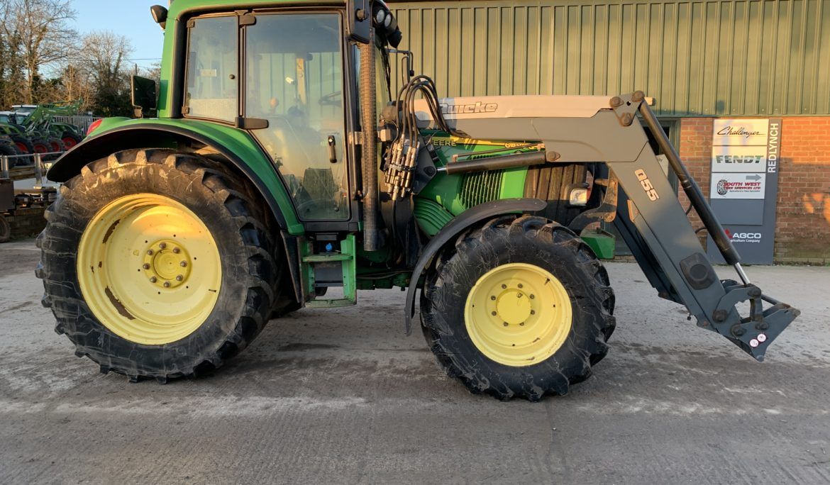 John Deere 6420s (WA07 EZB)