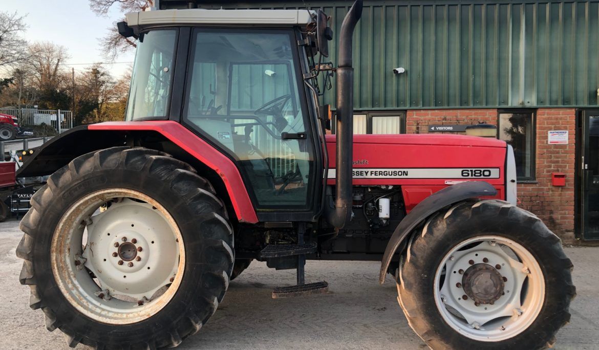 Massey Ferguson 6180 (P132 PCV)