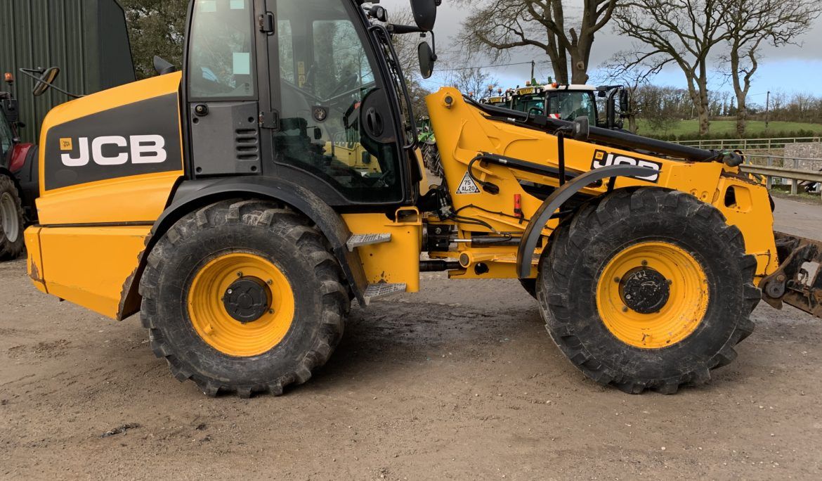 JCB TM320s (VX15 CCY)