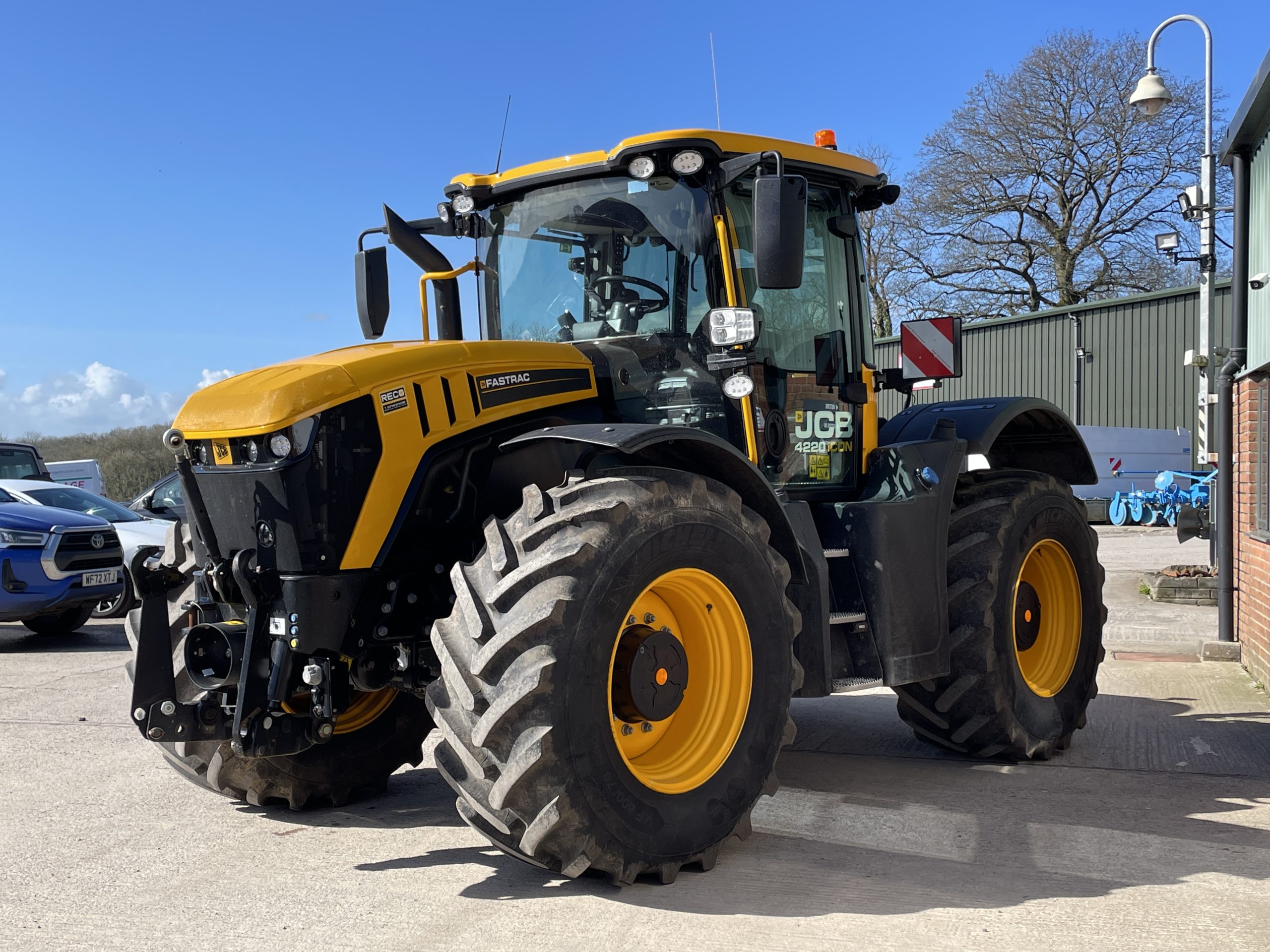 JCB Fastrac 4220 Icon - Redlynch Tractors