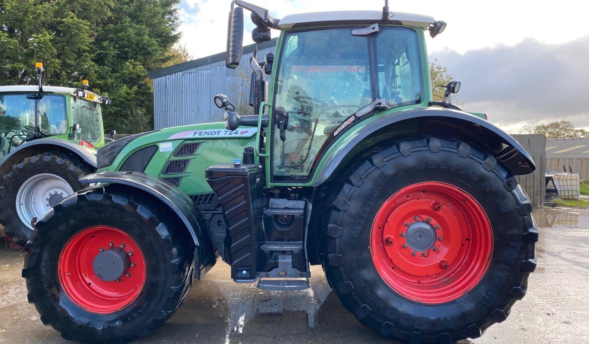 Fendt 724 Profi Plus (WX14 FOF)