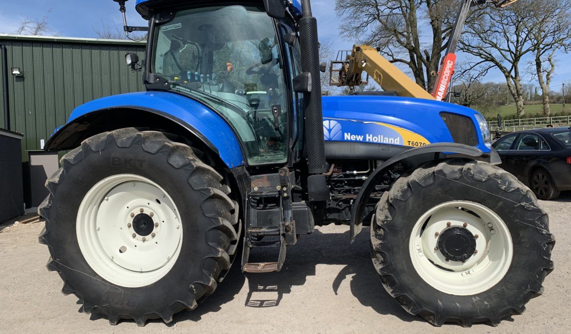 New Holland T6070 (RK08 BUP)