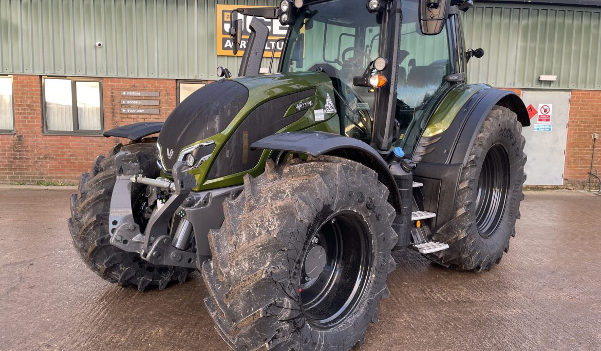 Valtra N175 V