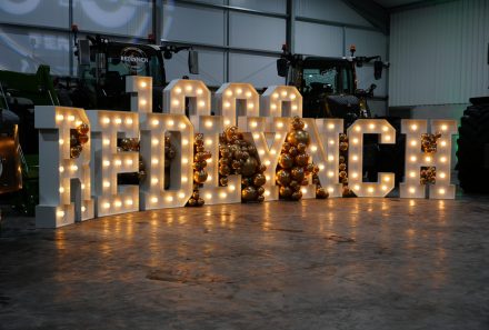 Redlynch Agricultural Engineering Celebrates Handover of 1000th Fendt Tractor